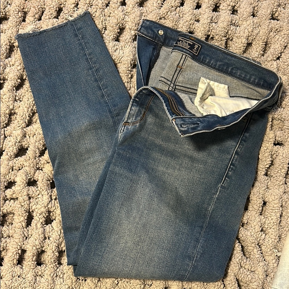 Women’s skinny jeans